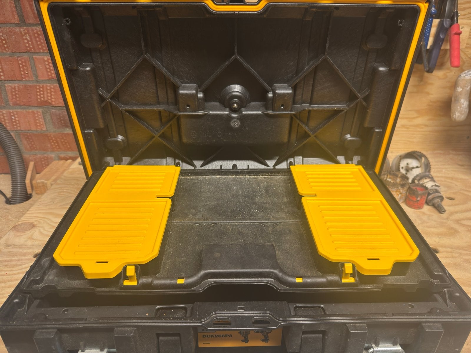 DeWalt DCK266P3 Gereedschapskoffer - Leeg, Ophalen, Gebruikt