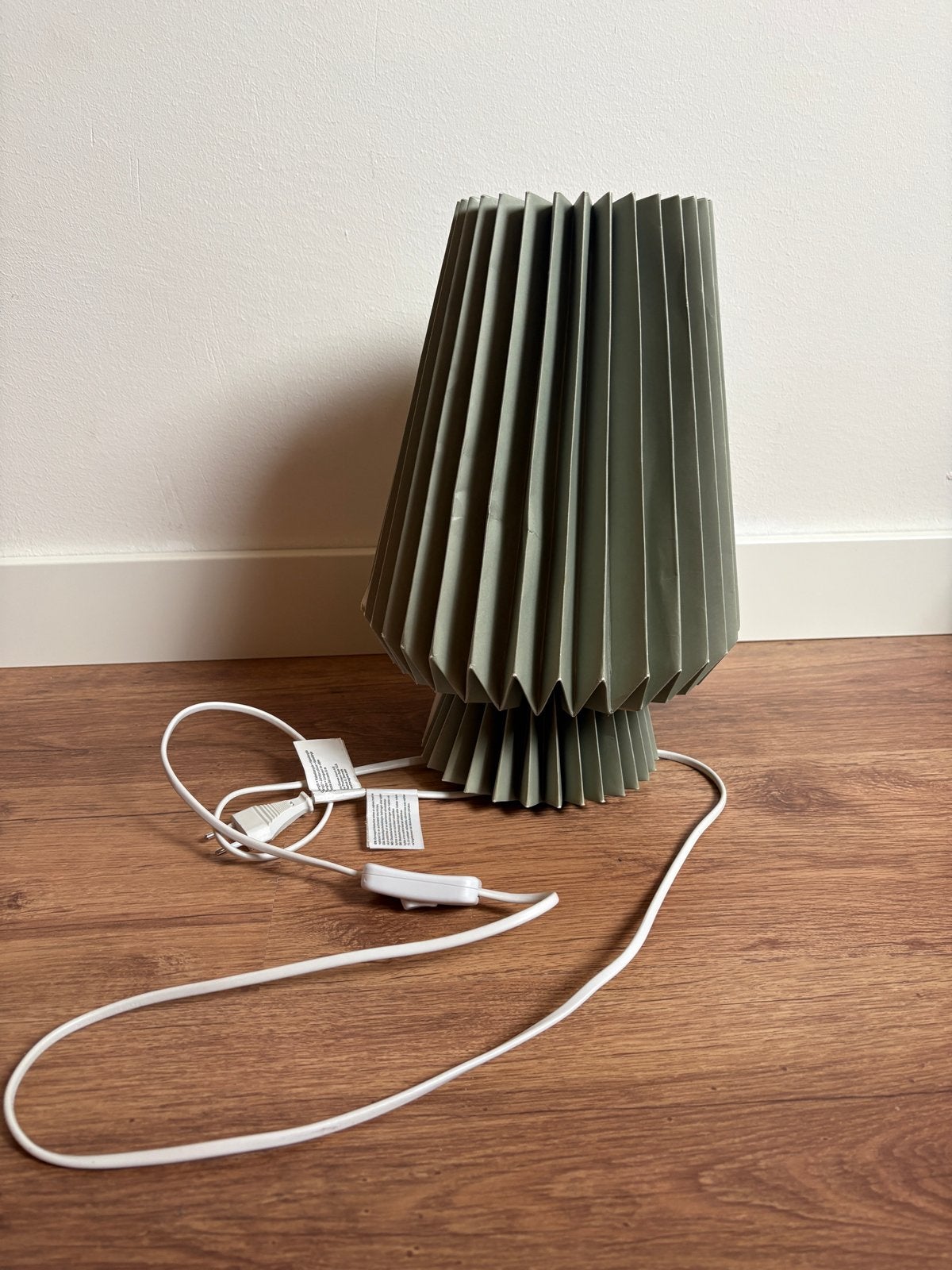 Papieren lamp gratis af te halen, Ophalen, Overige materialen, Gebruikt, Groen