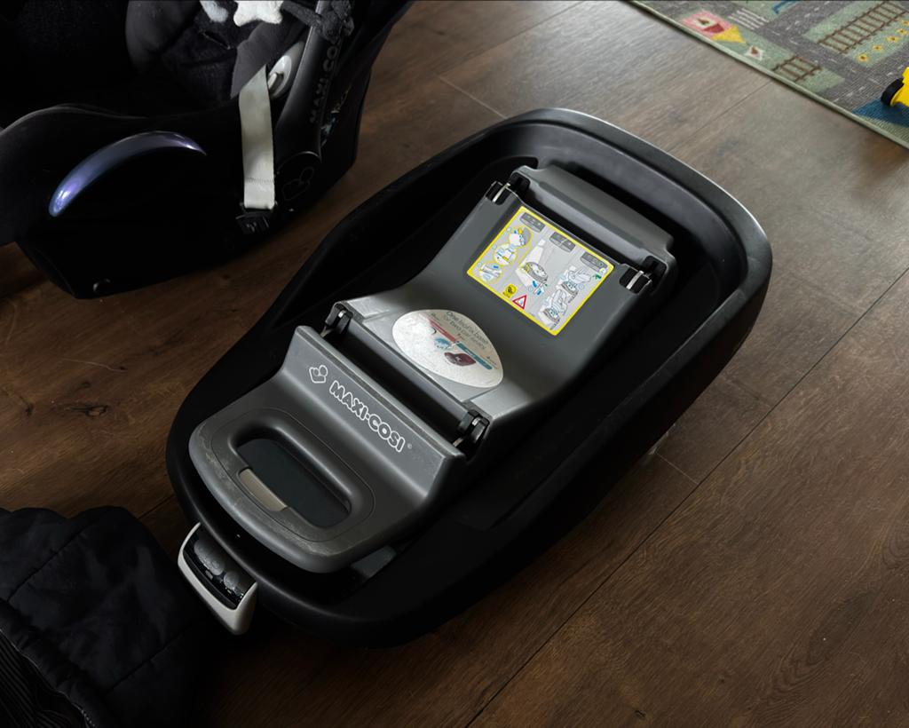 Maxi Cosi Cabriofix set met Isofix base en accessoires, Kinderen en Baby's, Autostoeltjes, Ophalen, Autogordel of Isofix, Gebruikt