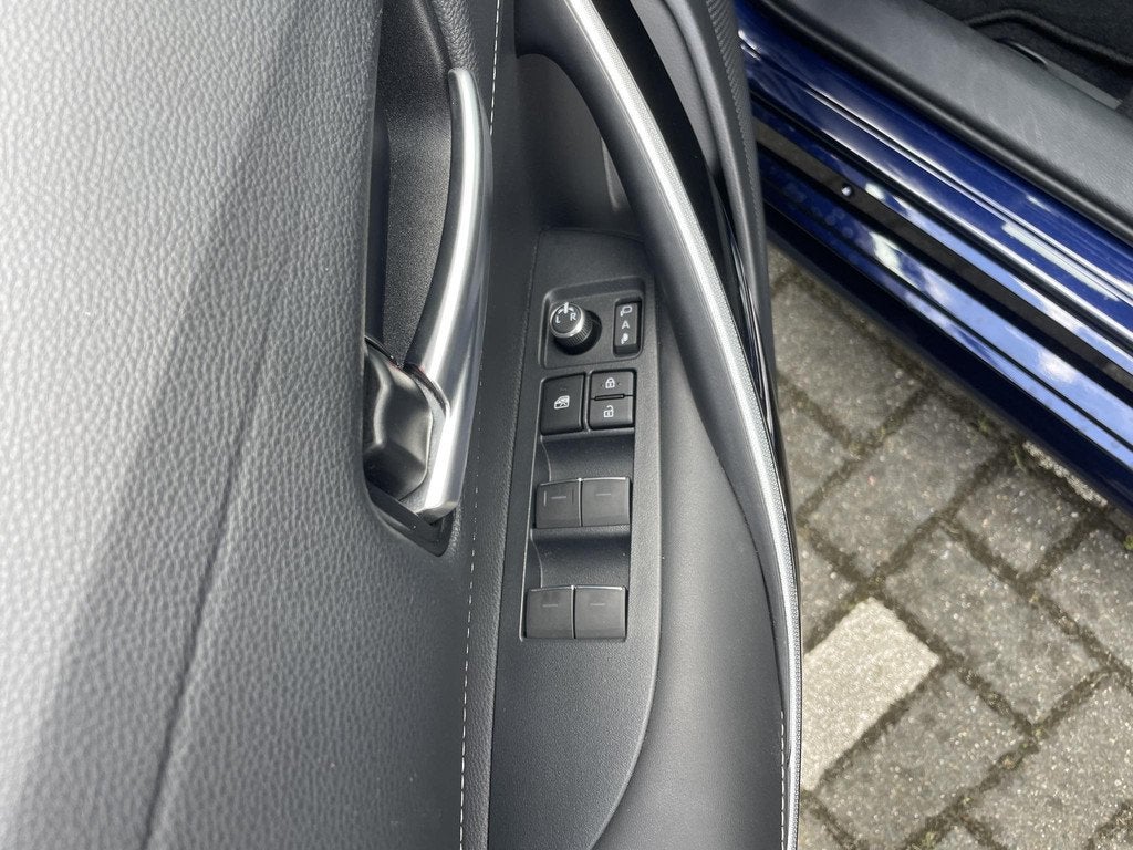 Toyota Corolla Touring Sports 1.8 Hybrid Dynamic, 1345 kg, 450 kg, Gebruikt, 4 cilinders