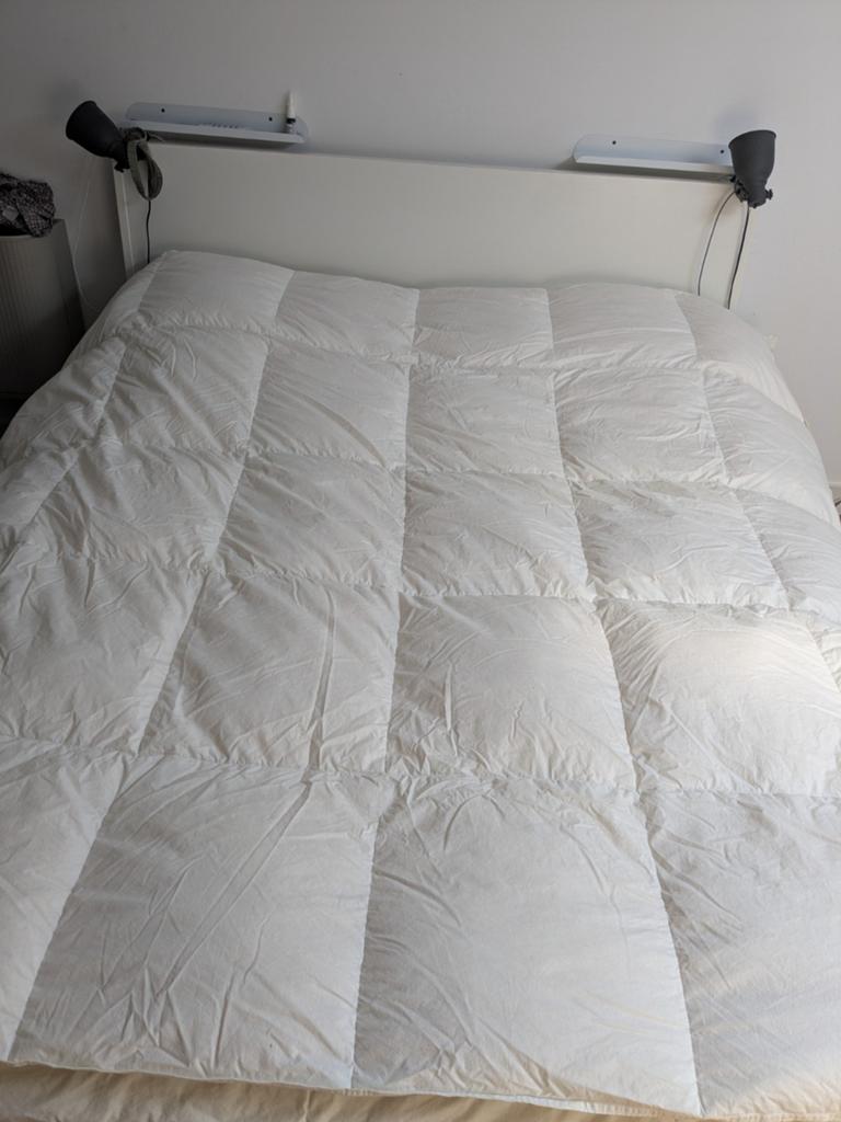 IKEA FJÄLLARNIKA dons en veren dekbed 200x200, middelwarm, Huis en Inrichting, Gebruikt, Wit, Tweepersoons, Ophalen of Verzenden
