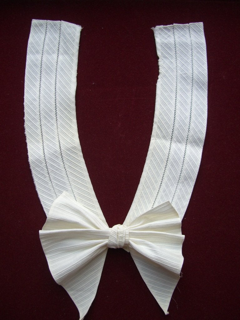 KRAAG MET STRIK, Ophalen of Verzenden