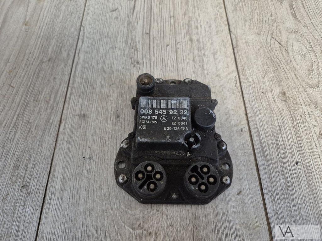 Mercedes 190 W201 / W124 ontsteking module 0085459232 €50, Auto-onderdelen, Elektronica en Kabels, Mercedes-Benz, Gebruikt, Ophalen of Verzenden