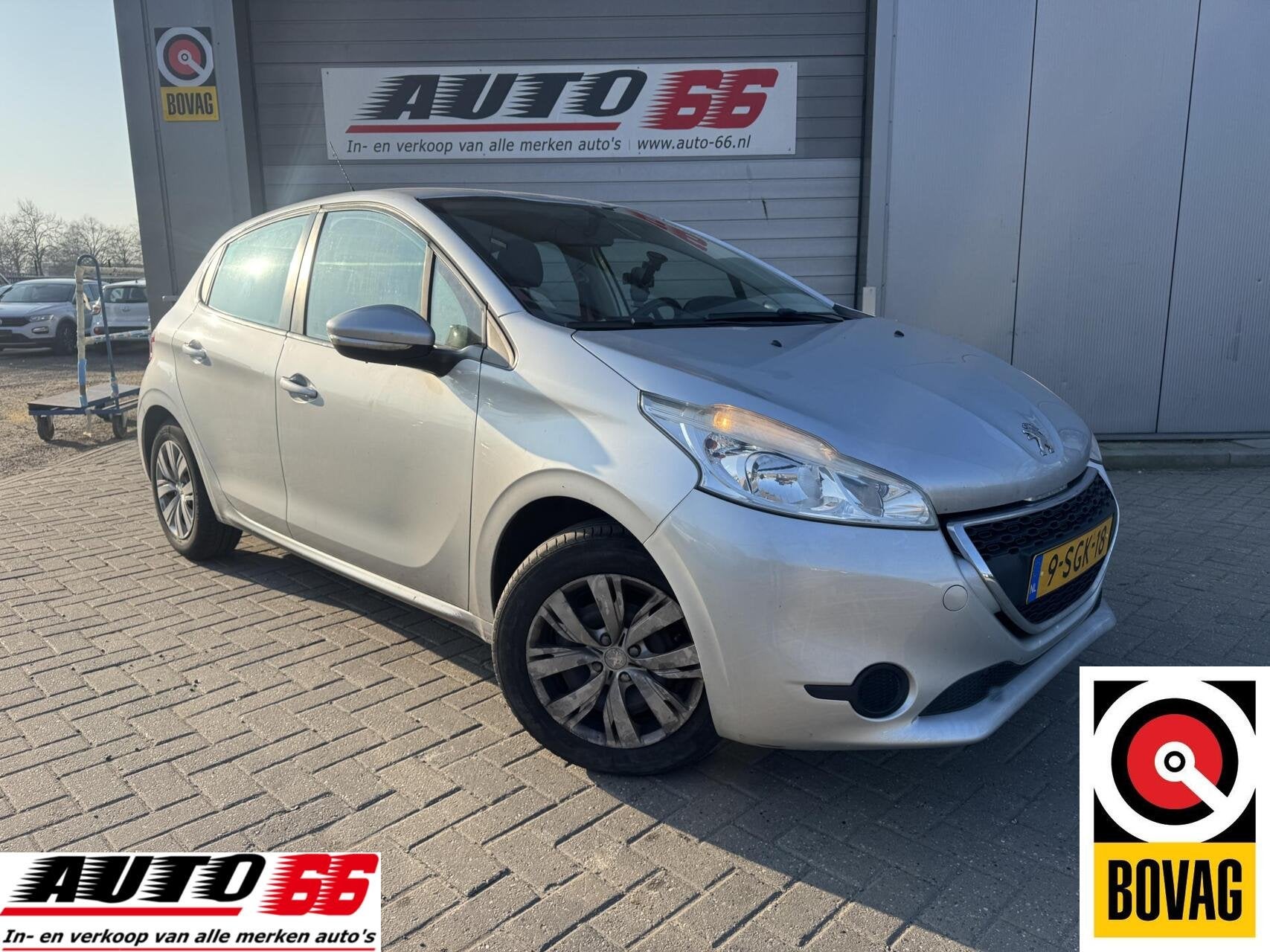 Peugeot 208 1.2 VTi Access APK tot 10-2027, Auto's, Voorwielaandrijving, Euro 5, Stof, Gebruikt