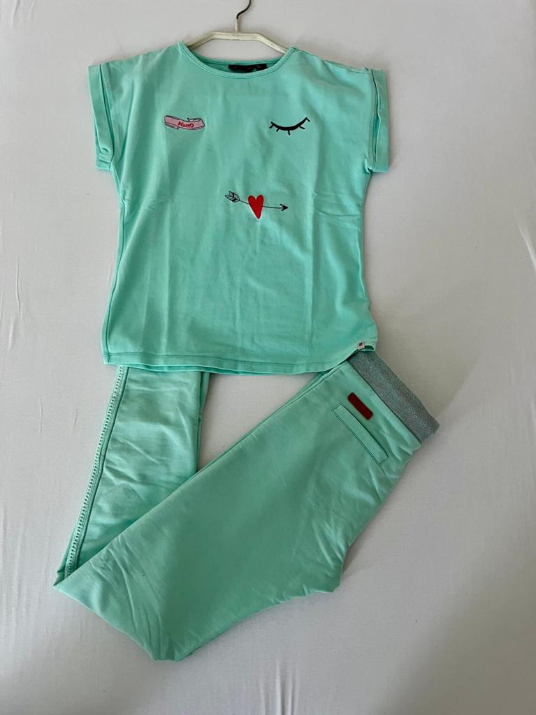 Leuk mintgroen Nono setje (broek+shirt) maat 146/152!, Ophalen, Zo goed als nieuw, Meisje