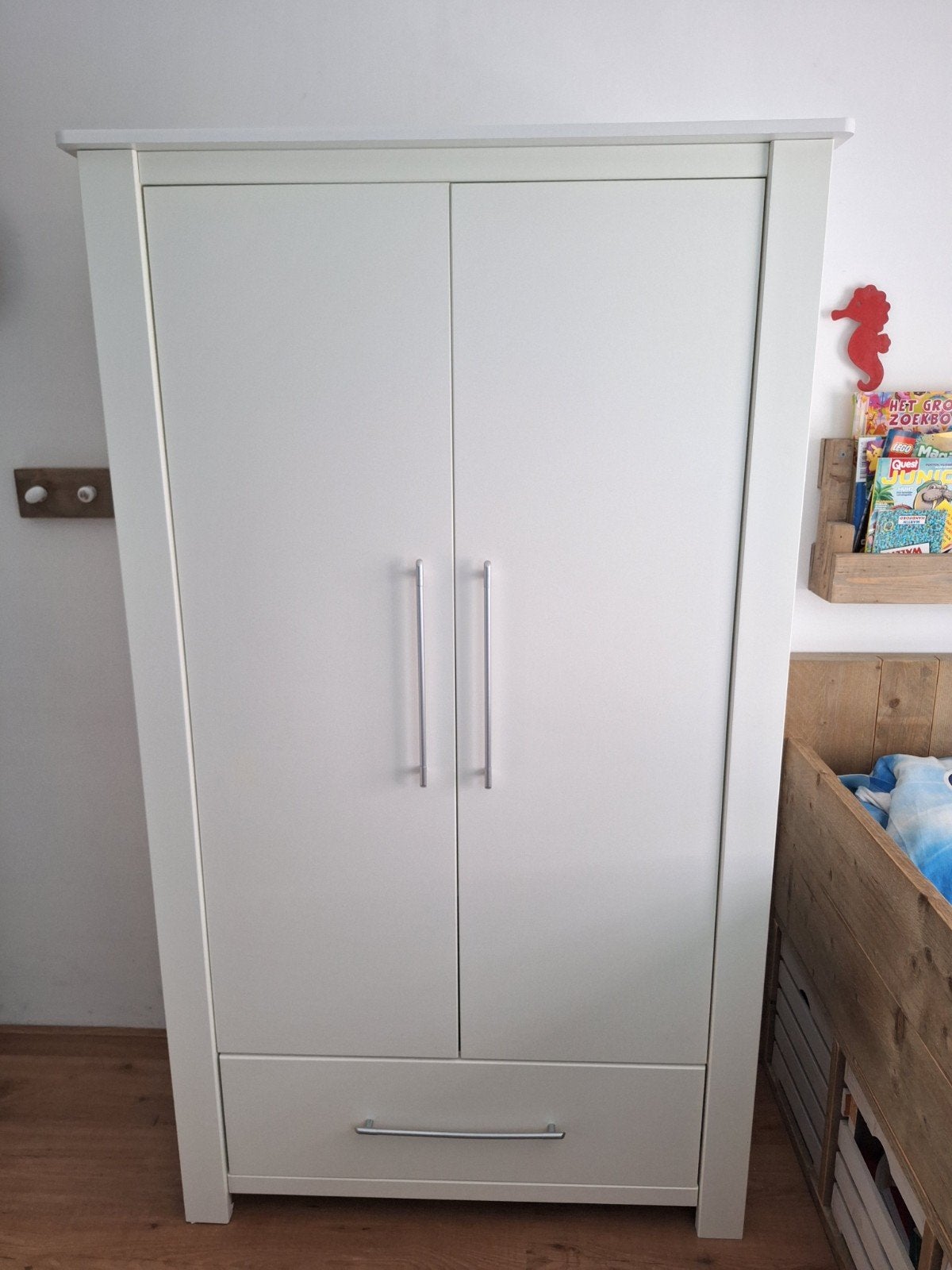 Kledingkast + commode Bebies first Nick, Ophalen, Gebruikt, 50 tot 70 cm, 105 cm of meer