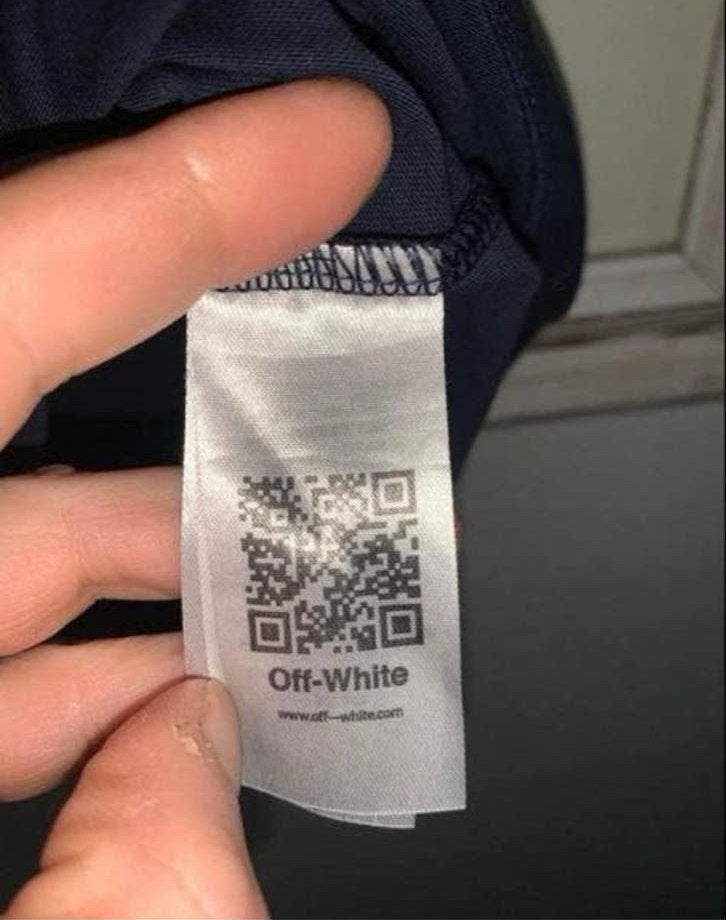 Off-White Kaws T-shirt Zwart Maat M, Kleding | Heren, Ophalen of Verzenden, Zo goed als nieuw, Maat 48/50 (M), Zwart