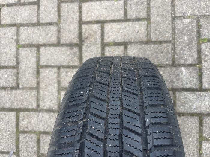 Velg + Winterband van een Volkswagen Polo, Auto-onderdelen, Banden en Velgen, Gebruikt, -, Verzenden, -
