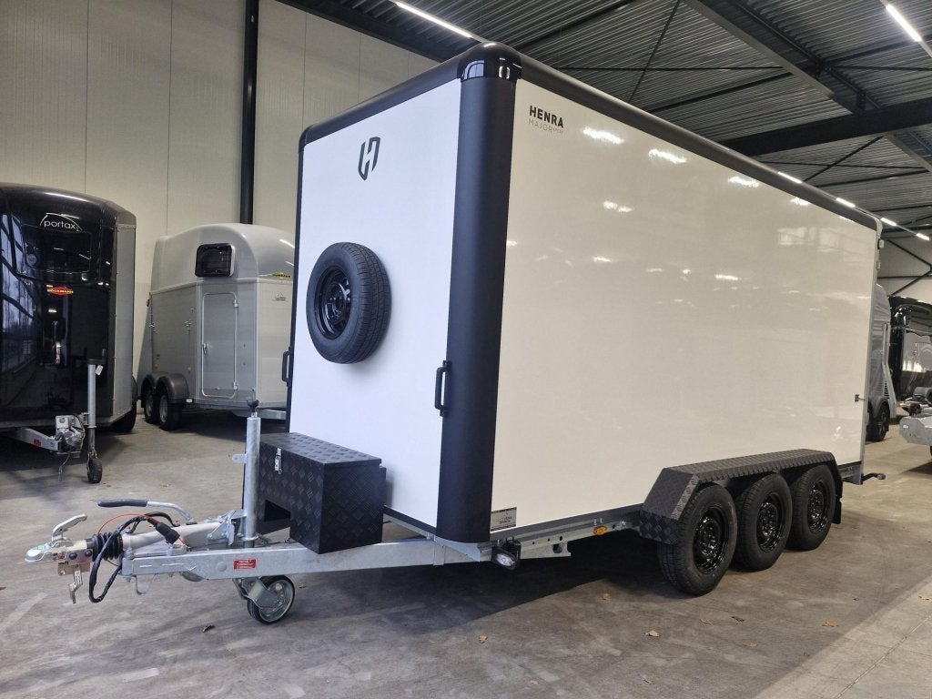 Henra gesloten wagen XXL veel extra's. Vema uw Henra dealer, Nieuw