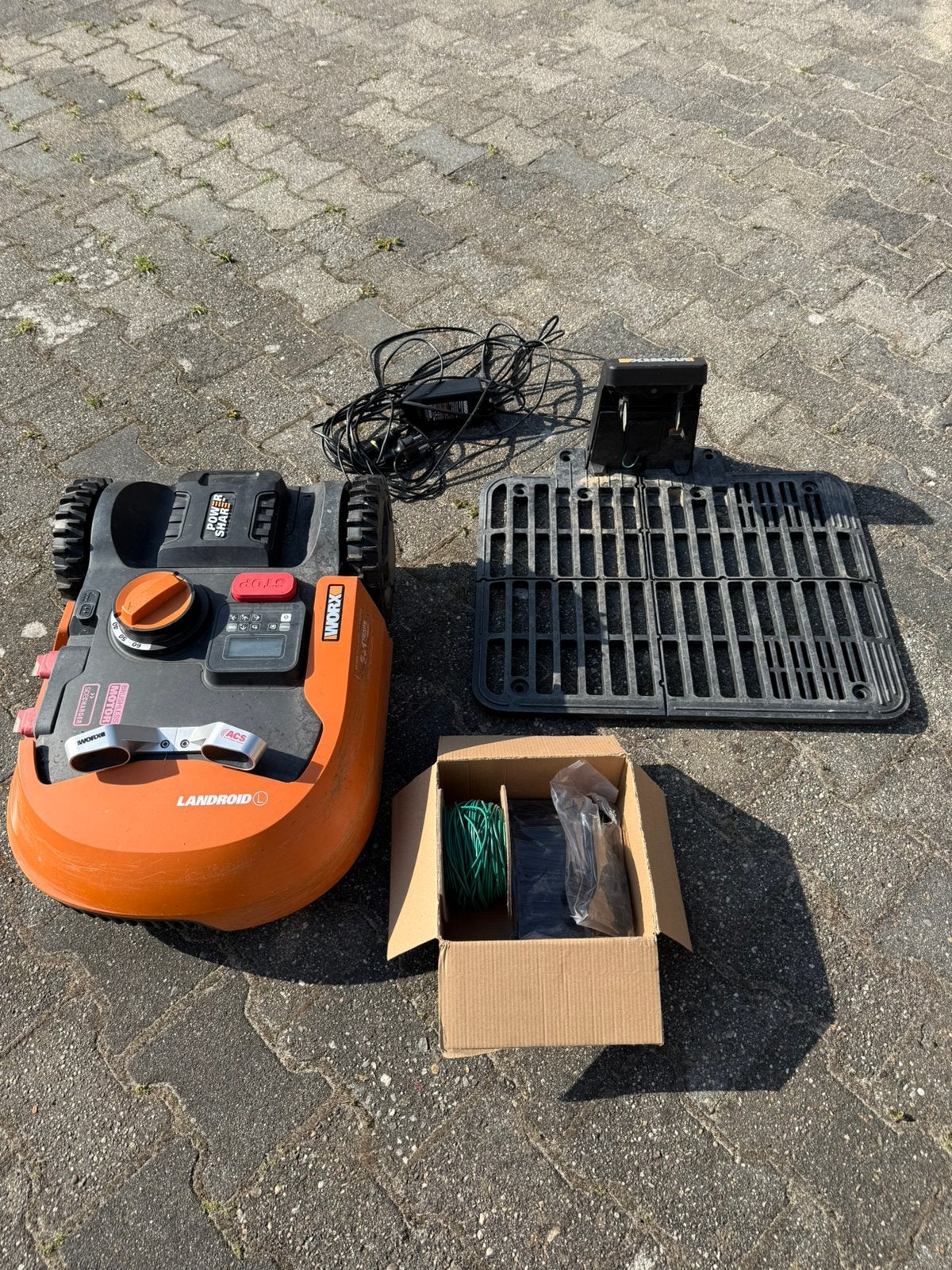 WORX Landroid WR155E L2000 Robotmaaier, Ophalen, Gebruikt, 20 tot 25 cm, Bestuurbaar via app