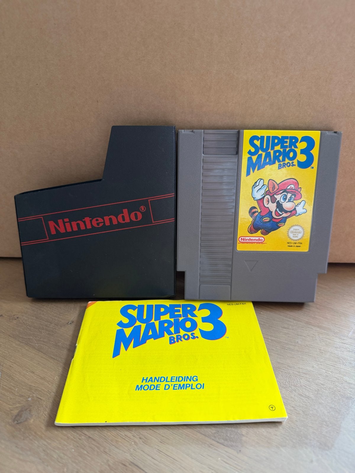 Super Mario Bros. 3 NES met handleiding en hoes, Spelcomputers en Games, Gebruikt, 1 speler, Ophalen of Verzenden, Vanaf 3 jaar