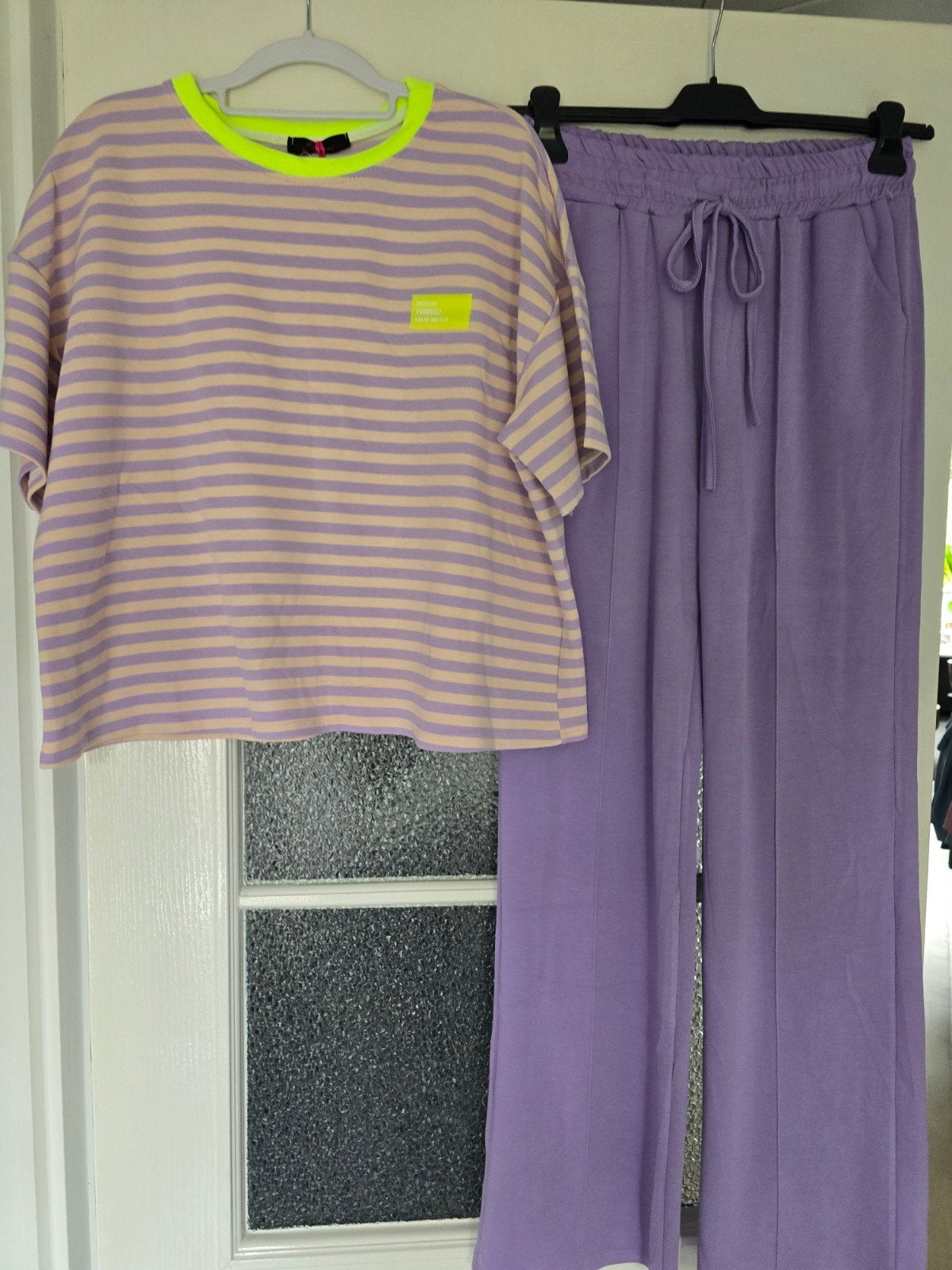 nieuw 2delig set lila roze 40 42 44, Kleding | Dames, Ophalen of Verzenden, Nieuw, Maat 42/44 (L), Paars