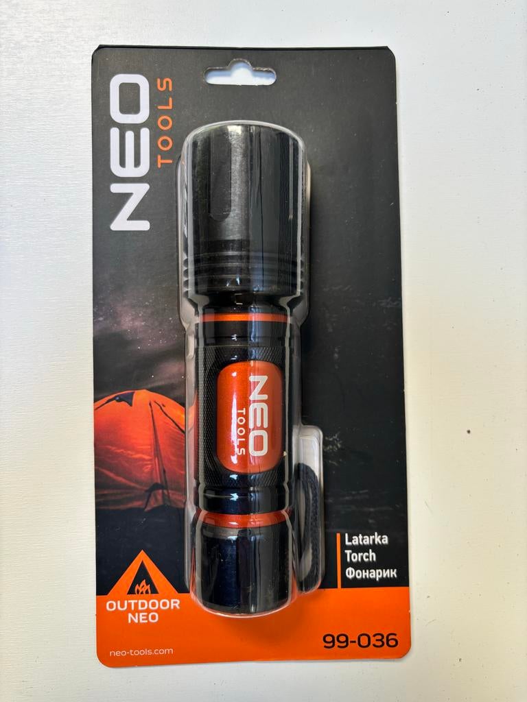 NEO TOOLS Zaklamp 20W 1500lm Zoom IPX4 Aluminium Body, Ophalen, Nieuw, Batterij