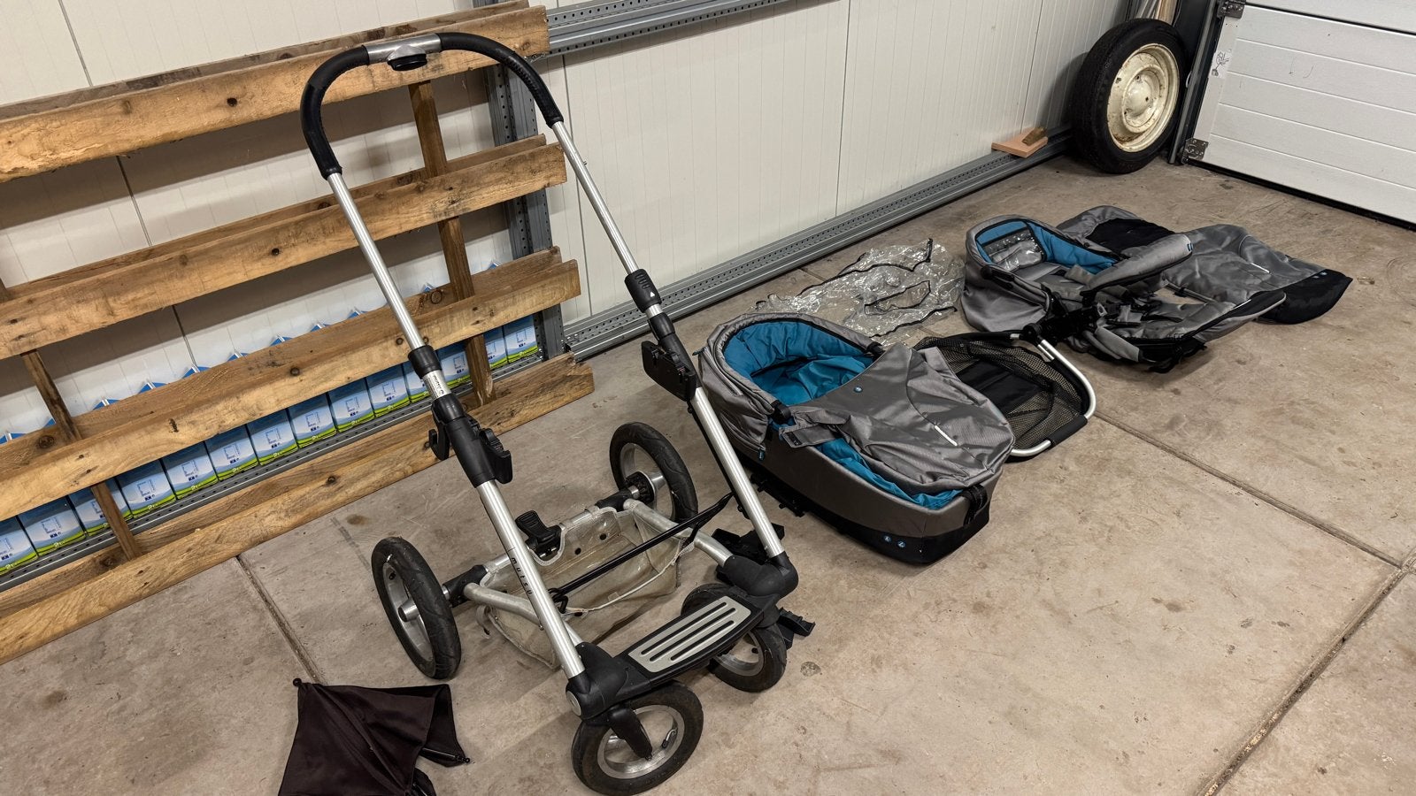 GRATIS Mutsy kinderwagen 2012 - Complete set, Gebruikt, Met reiswieg, Mutsy, Ophalen