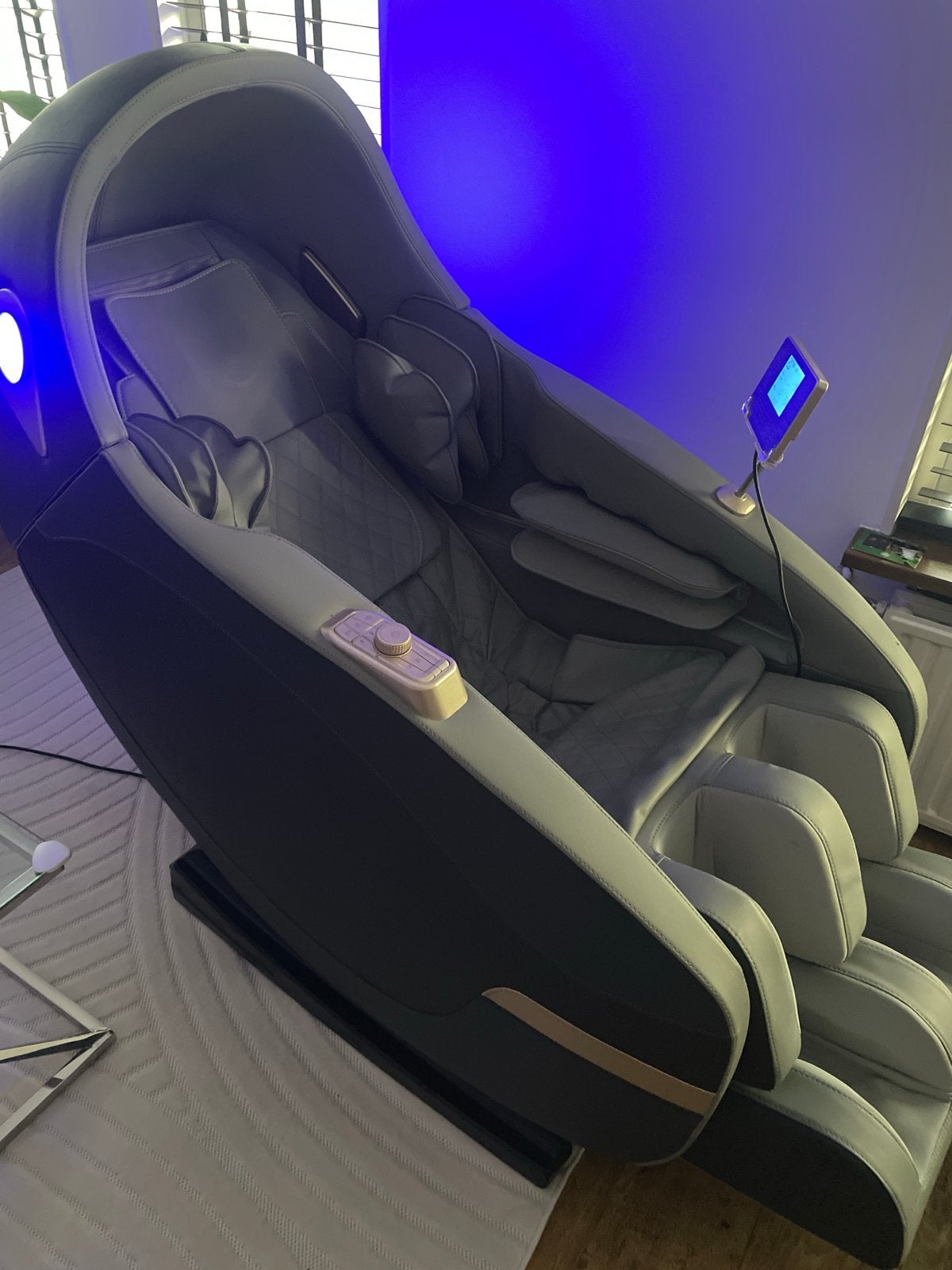 Luxe Massagestoel met Zero Gravity en Bluetooth, Huis en Inrichting, Stoelen, Zo goed als nieuw, Eén, Leer, Grijs, Ophalen of Verzenden