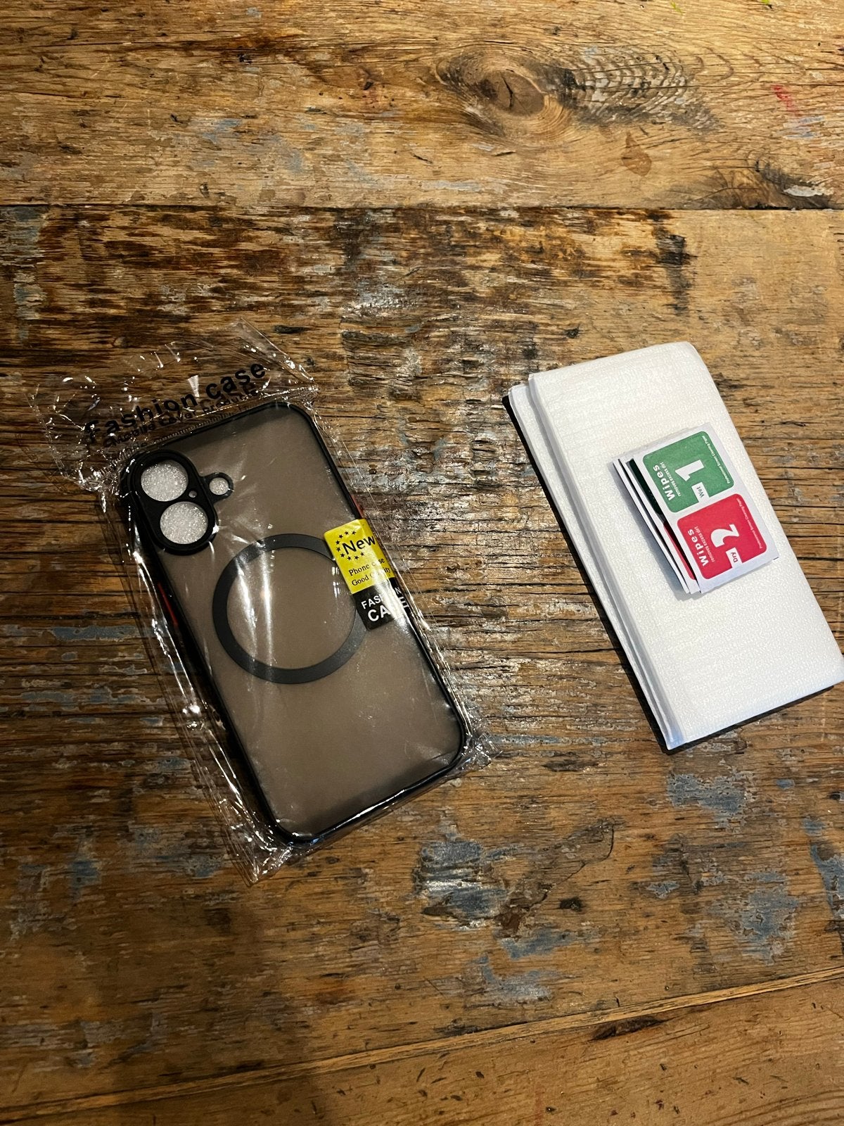 Nieuw iPhone 17 hoesje met MagSafe en screenprotecto, Kunststof, IPhone 17, Zwart, MagSafe