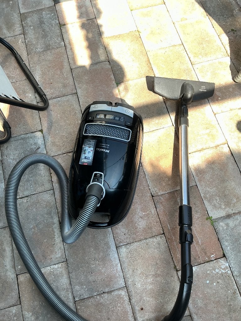 Miele Complete C3, Witgoed en Apparatuur, Stofzuigers, Stofzak, Ophalen of Verzenden, Zo goed als nieuw, Geschikt voor harde vloeren