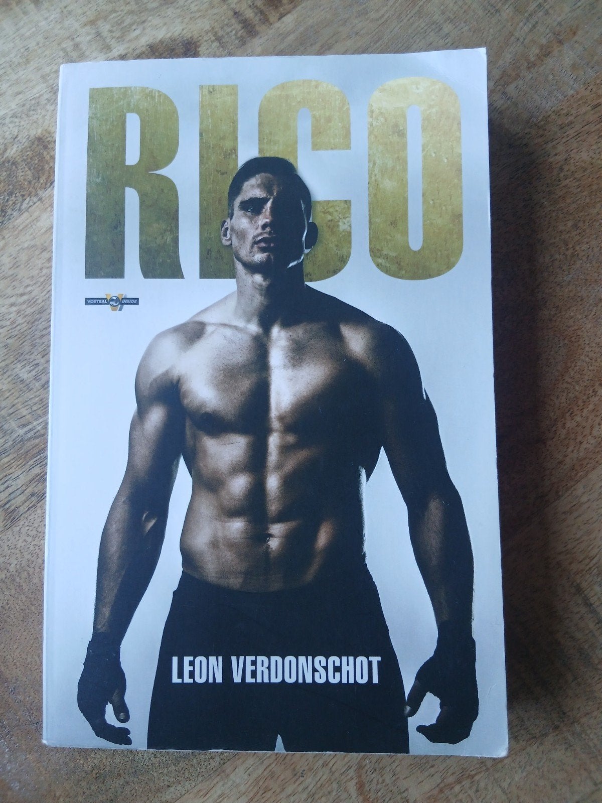 Rico Verhoeven - Het onthullende levensverhaal, Ophalen of Verzenden, Gelezen, Leon Verdonschot, Nederland