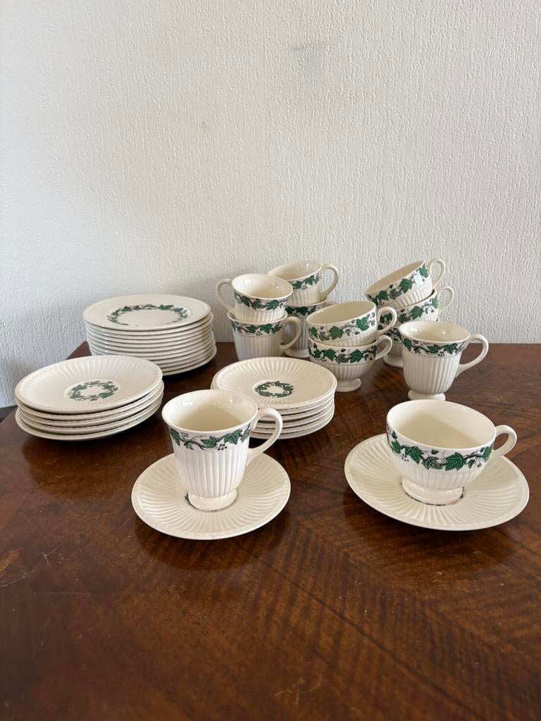Wedgewood stratford servies, Ophalen