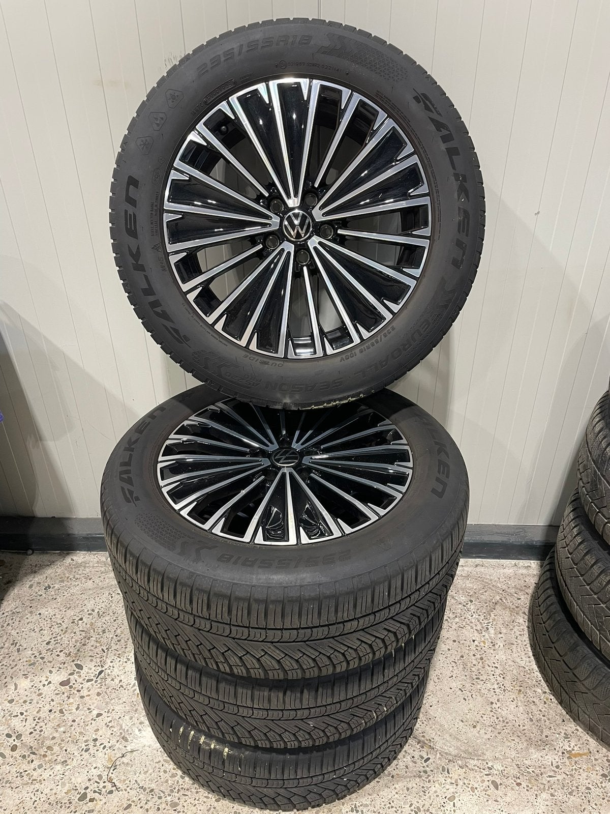 VW Tiguan Tayron Napoli Velgen 18 inc 6.5 mm, Ophalen, 18 inch, Gebruikt, Banden en Velgen