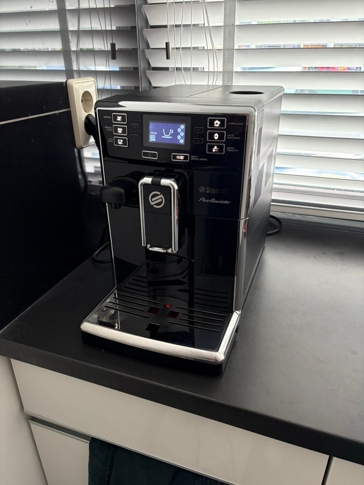Philips Saeco PicoBaristo hd8925, Witgoed en Apparatuur, Koffiezetapparaten, Ophalen of Verzenden, Gebruikt, Koffiemachine