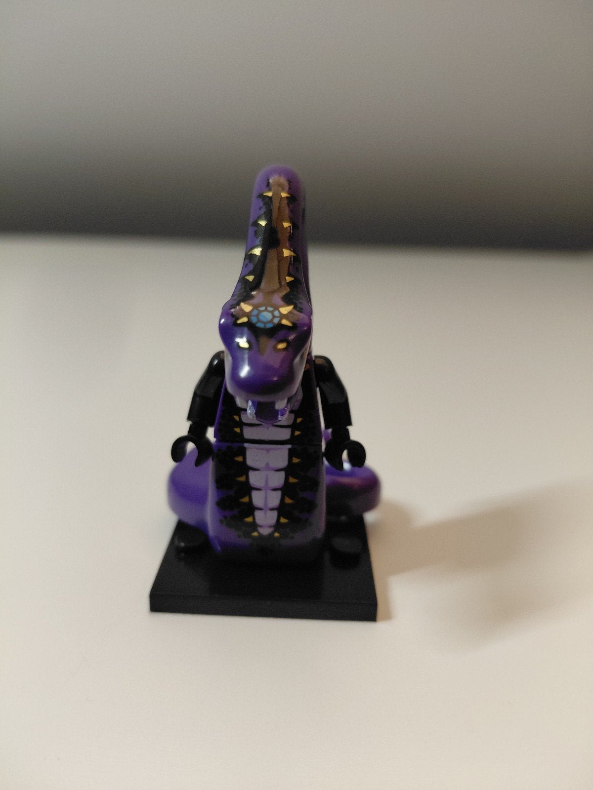 Ninjago pythor minifiguur, Ophalen of Verzenden, Zo goed als nieuw