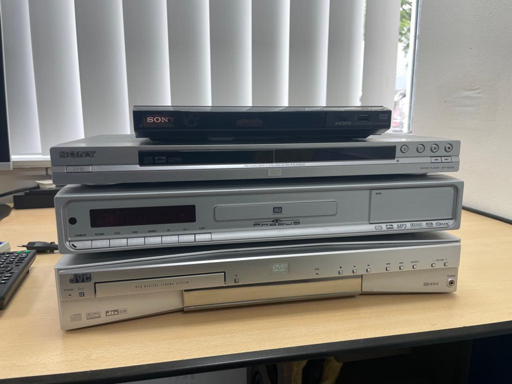 4x dvd speler, Zo goed als nieuw, Nvt, Nvt, Nvt