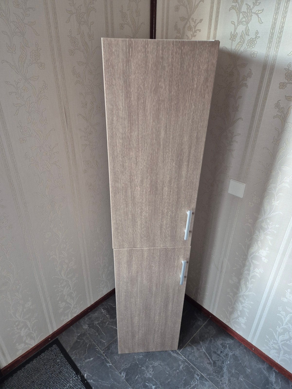 Aquavive badkamerkast - Hoge kast met planken, Ophalen, (Half)hoge kast, Minder dan 50 cm, Gebruikt