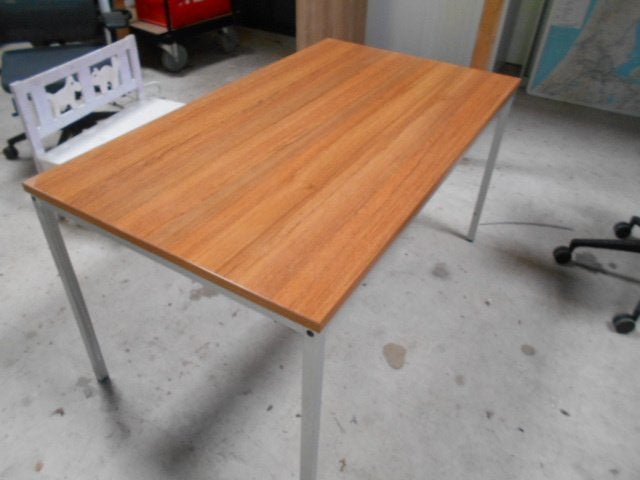 Kantine tafels 140 x 80 x72 hoog, Ophalen, Overige typen, Spaanplaat of MDF, Bruin