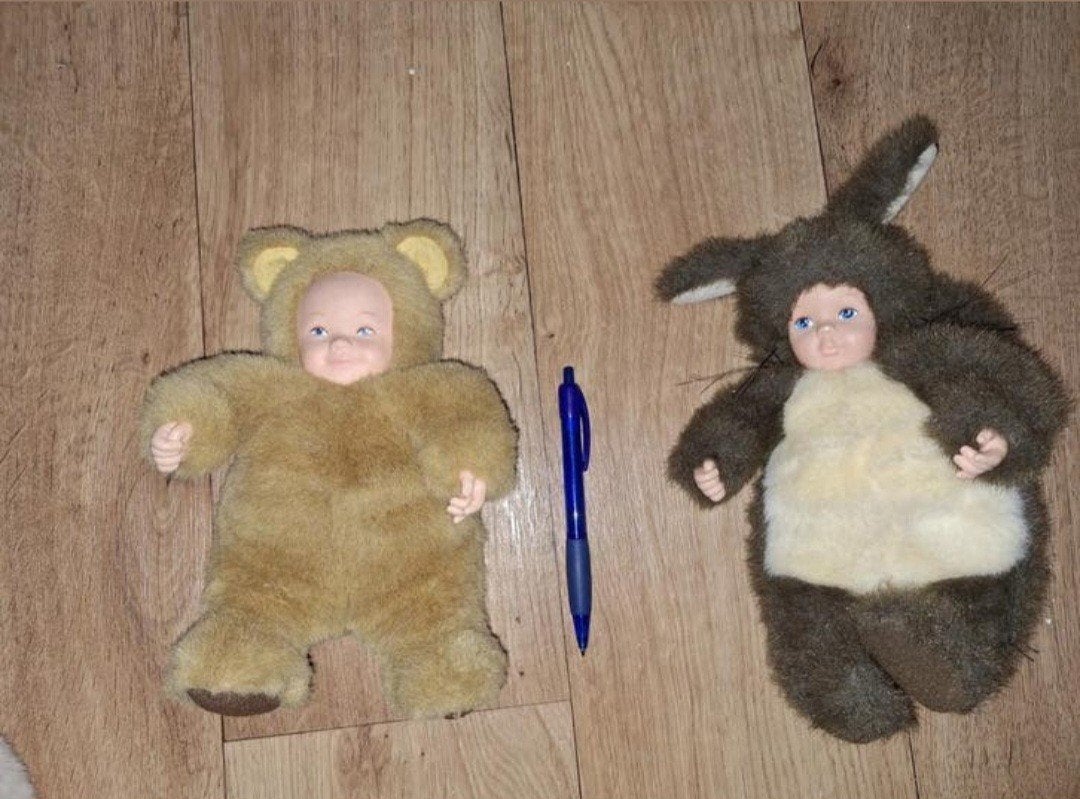 Anne Geddes. Vintage Babypoppen in Dierenpak: Beer en Konijn, Ophalen of Verzenden, Zo goed als nieuw, Overige typen