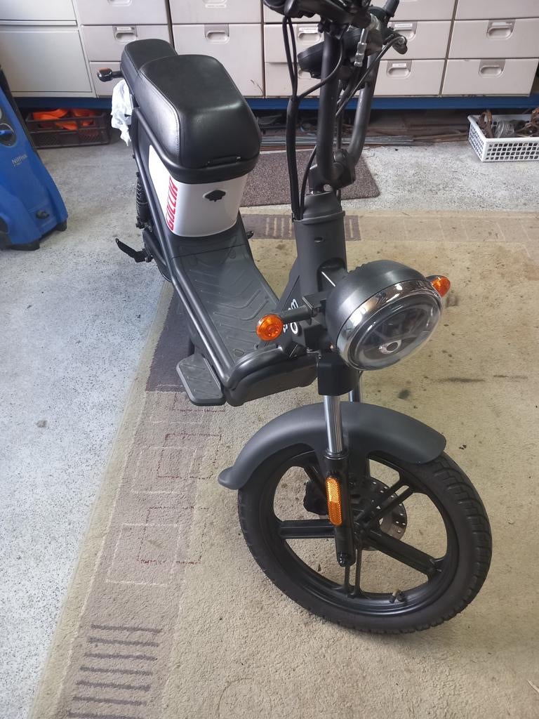 Elektrische scooter goccia, Ophalen, Zo goed als nieuw, Overige modellen
