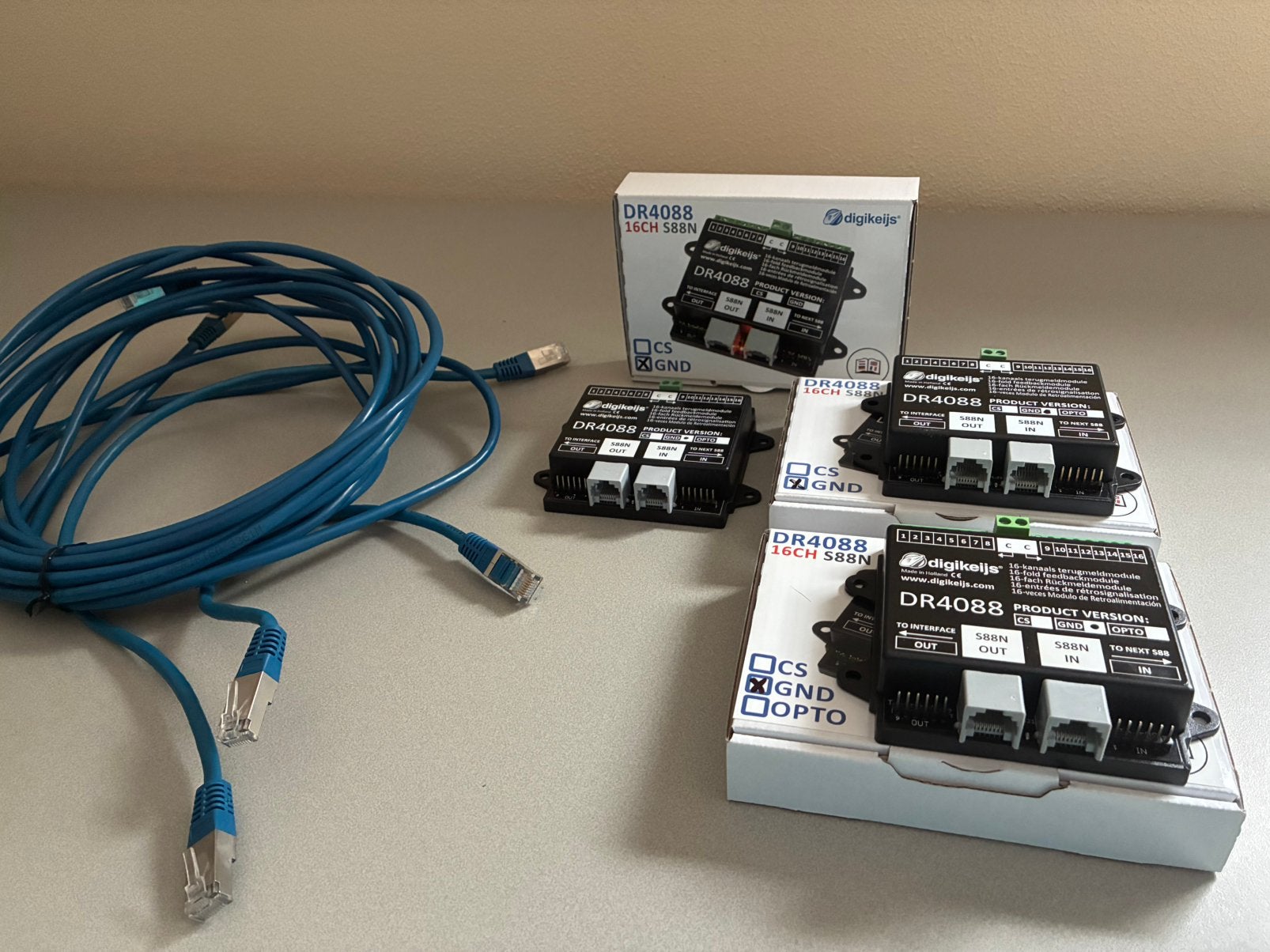 3 x Digikeijs DR4088gnd terugmeldmodule incl. 3 STP kabels, Hobby en Vrije tijd, Overige merken, Wisselstroom, Overige typen, Ophalen of Verzenden