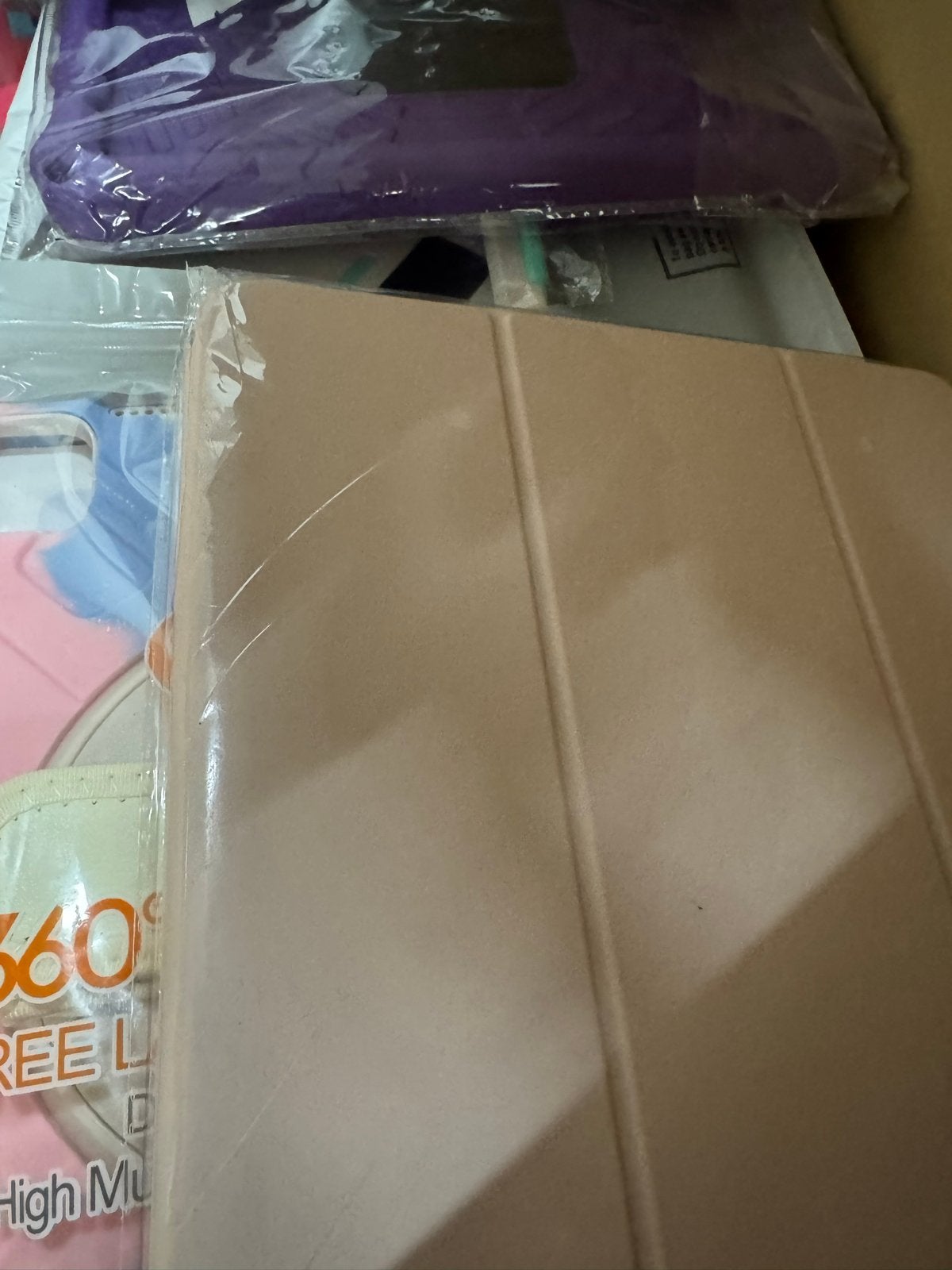 Diverse tablet hoezen en screenprotectors - Nieuw, Amsterdam, Bescherming voor- en achterkant, Divers, Info@scherm.nl