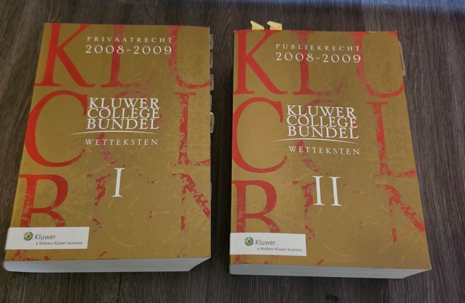 Kluwer Collegebundel 2008-2009 deel I en II – wetteksten, Boeken, Gelezen, Kluwer, Ophalen of Verzenden, WO