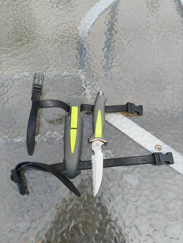 Duikmes in houder, Watersport en Boten, Ophalen of Verzenden, Gebruikt