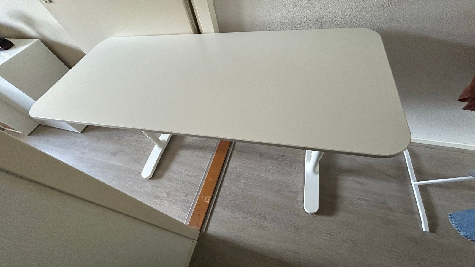 Bureau 140x60, Ophalen, Gebruikt, Spaanplaat of MDF, Schoolbureau