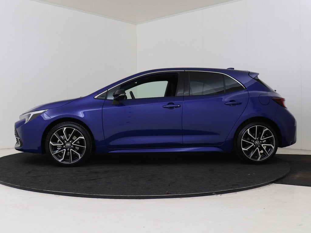 Toyota Corolla Hybrid 180 Executive (bj 2025, automaat), 12 maanden, 4 cilinders, Blauw, Corolla