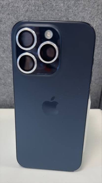 Apple iPhone 15 Pro  - Blauw - Zo goed als nieuw, 128 GB, 86 %, Blauw, Ophalen of Verzenden