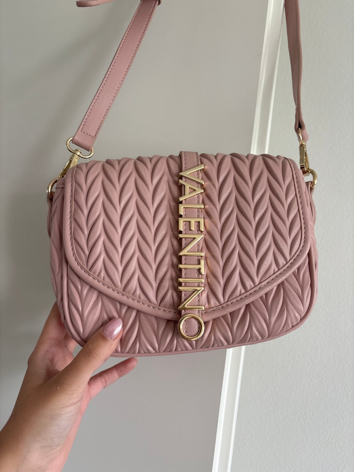 Gloednieuwe Valentino tas - Nieuwprijs 145 euro, Sieraden, Tassen en Uiterlijk, Tassen | Damestassen, Ophalen of Verzenden, Nieuw