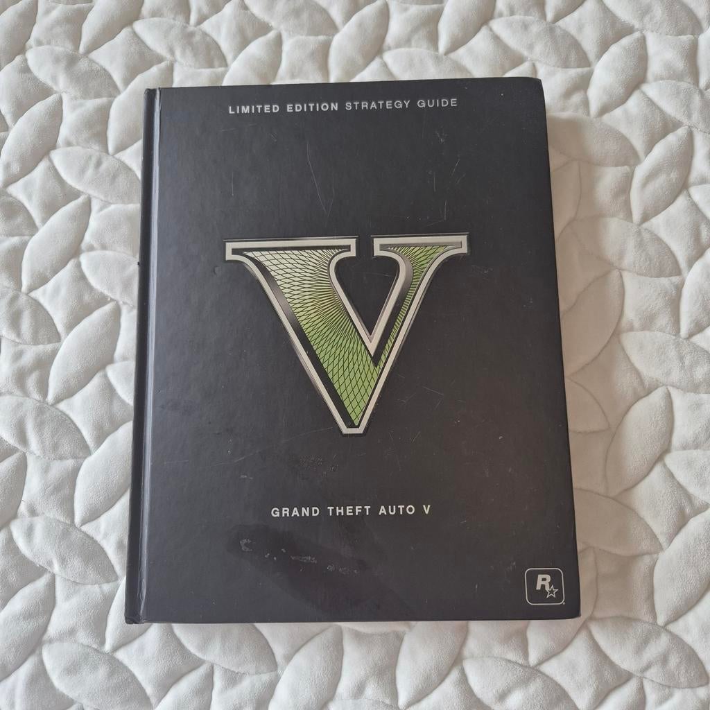 Grand Theft Auto V (GTA 5) Limited Edition Strategy Guide, Boeken, Ophalen of Verzenden, Gelezen