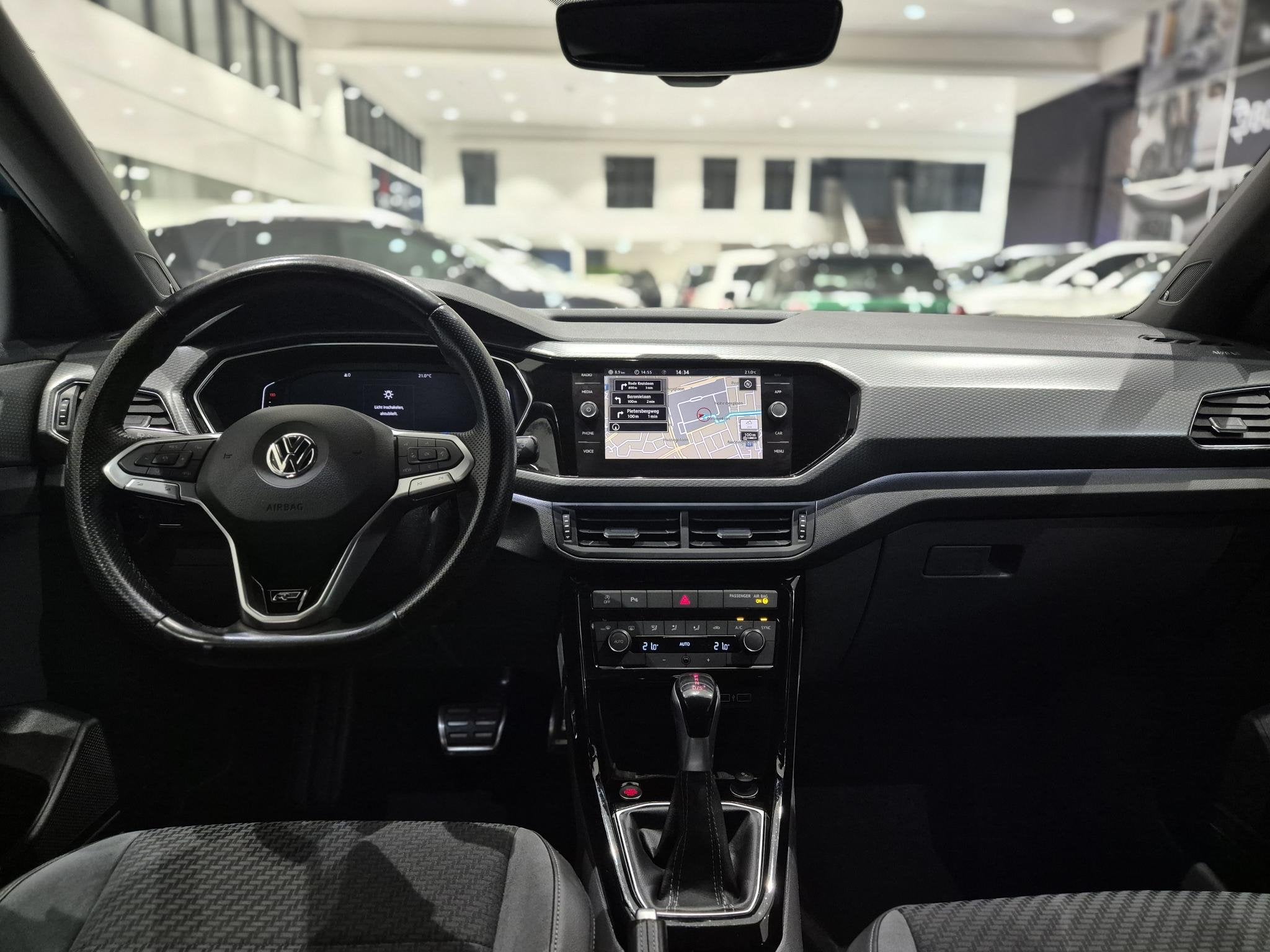 Volkswagen T-Cross 1.0 TSI R-Line Style | Trekhaak | Navigat, Auto's, Adaptive Cruise Control, Gebruikt, Euro 6, 116 pk