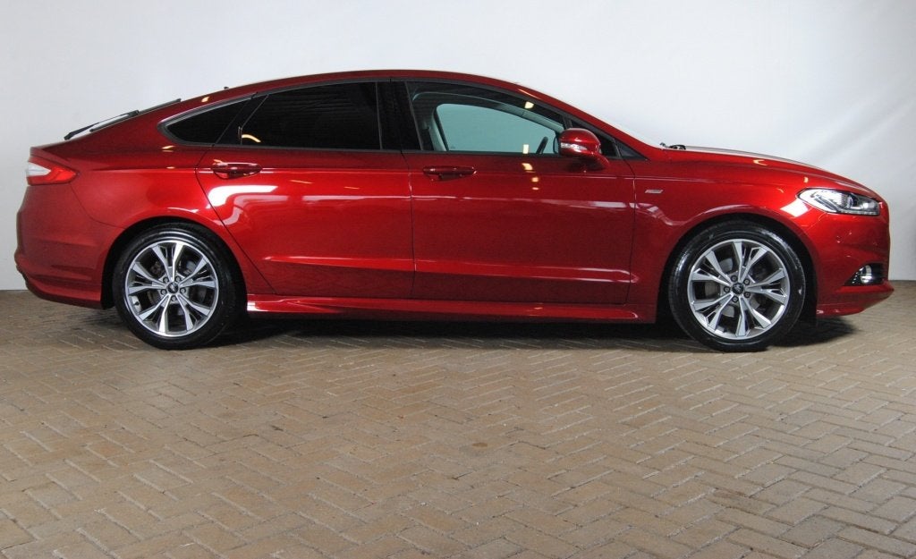 Ford Mondeo 1.5 ST Line | Dealer onderhouden| Winterpakket|, Voorwielaandrijving, Euro 6, 4 cilinders, 1384 kg