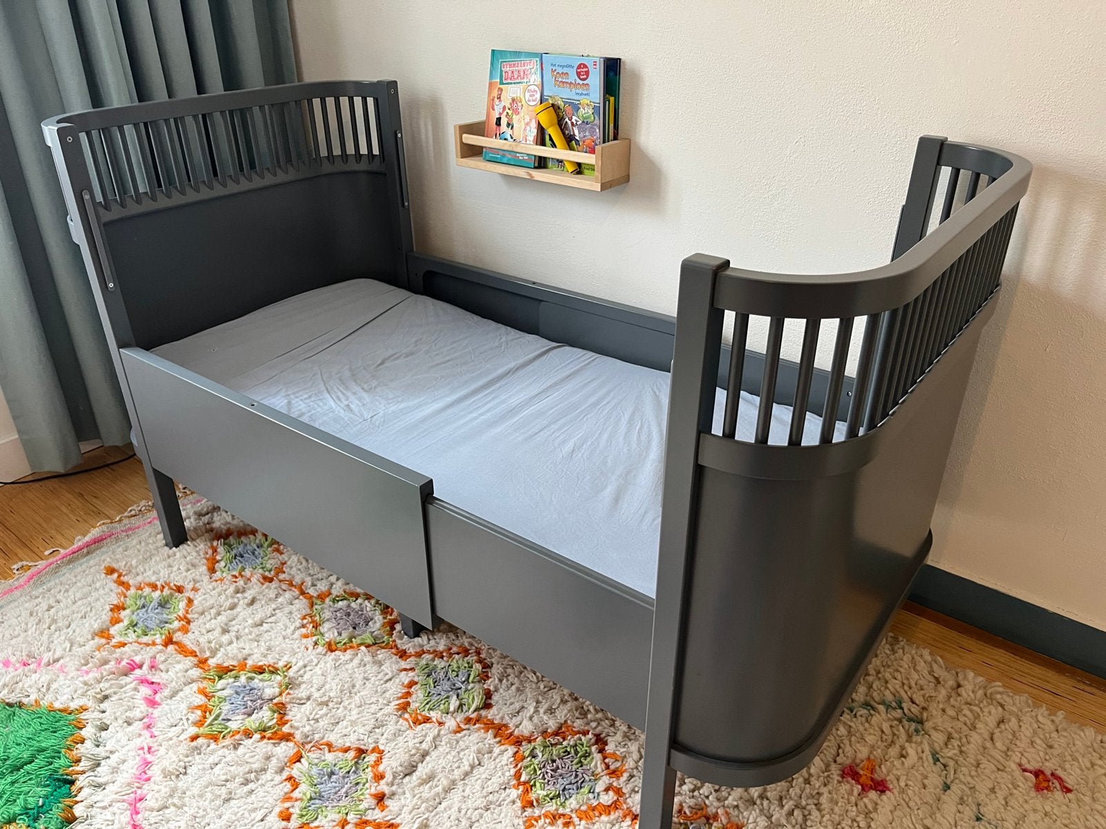Sebra meegroeibed (baby- en juniorbed) classic grey, Kinderen en Baby's, Ophalen, Gebruikt, Ledikant
