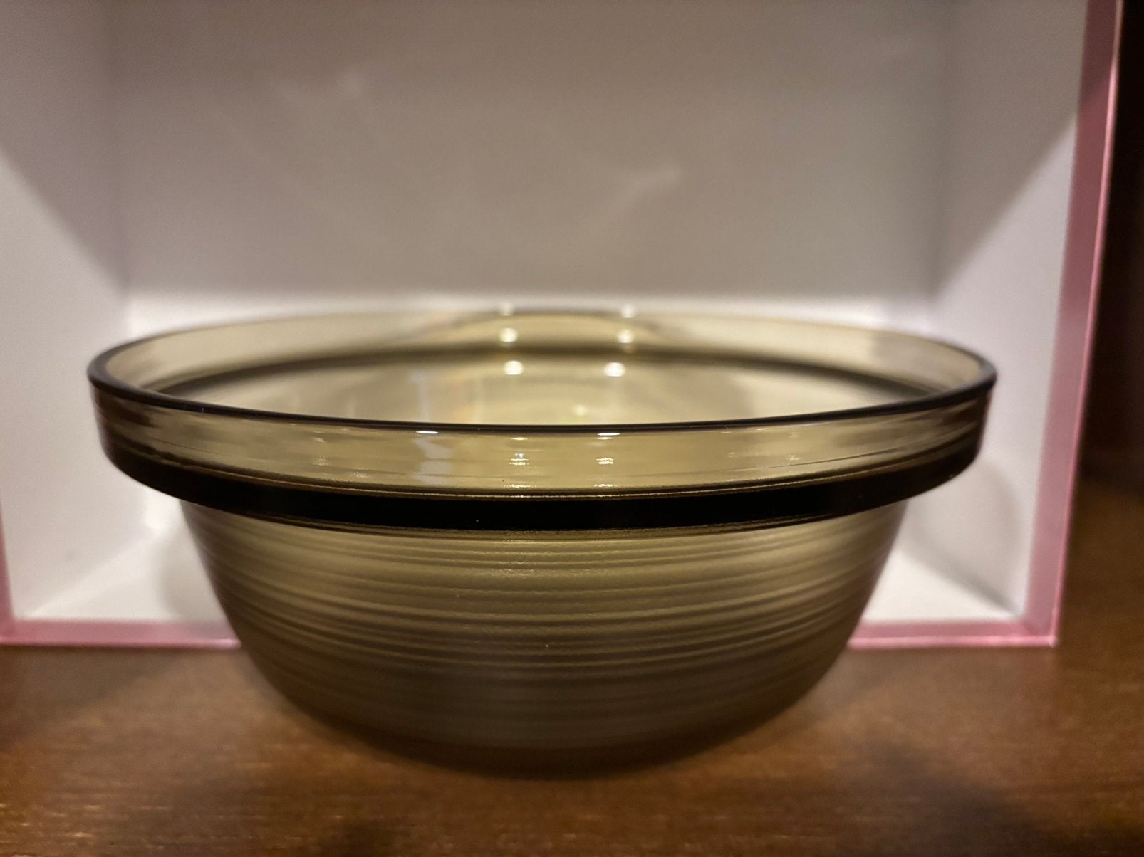 Geribbelde rookglas ovenschaal - Vintage design, Huis en Inrichting, Keuken | Servies, Gebruikt, Ophalen of Verzenden, Overige stijlen