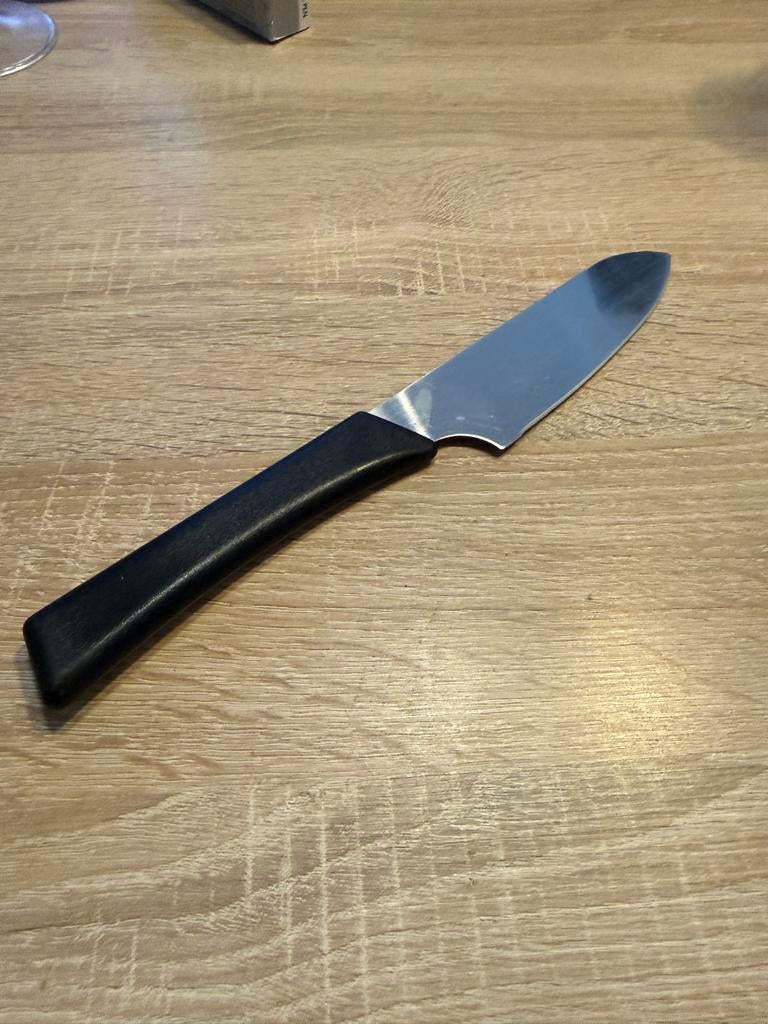 Zwart mes met zilverkleurig lemmet, Ophalen of Verzenden, Gebruikt, Rvs of Chroom, Los bestek