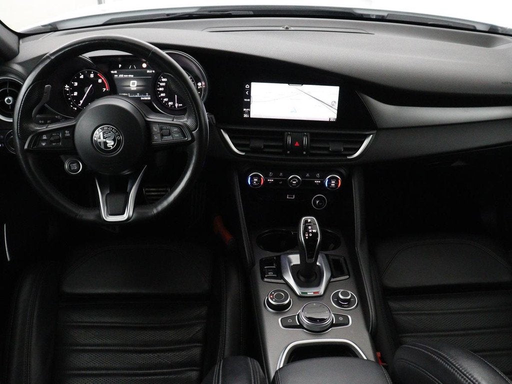 Alfa Romeo Giulia 2.0T Sprint | Veloce Pack | Leder | Adapti, Auto's, Alfa Romeo, Automaat, 745 kg, Achterwielaandrijving, Wit