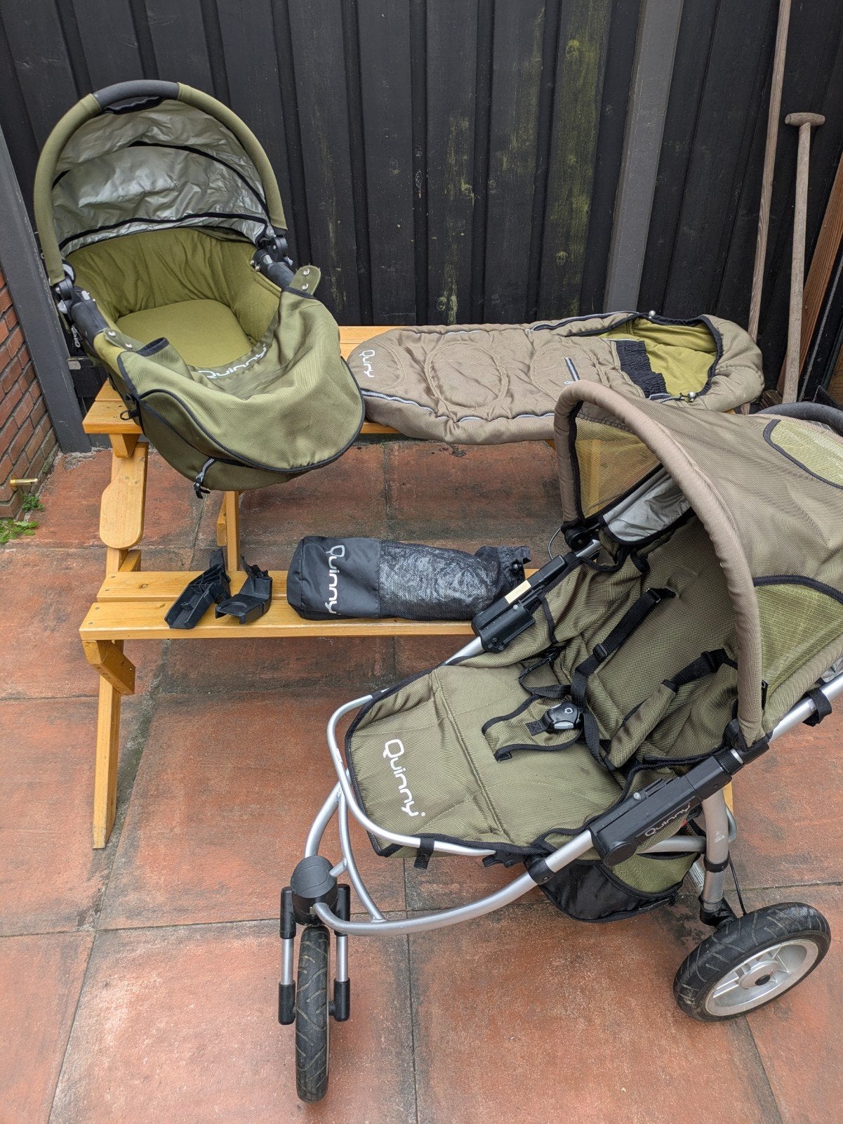 Quinny Speedi SX Combiwagen met reiswieg en voetenzak, Kinderen en Baby's, Kinderwagens en Combinaties, Gebruikt, Combiwagen, Met reiswieg