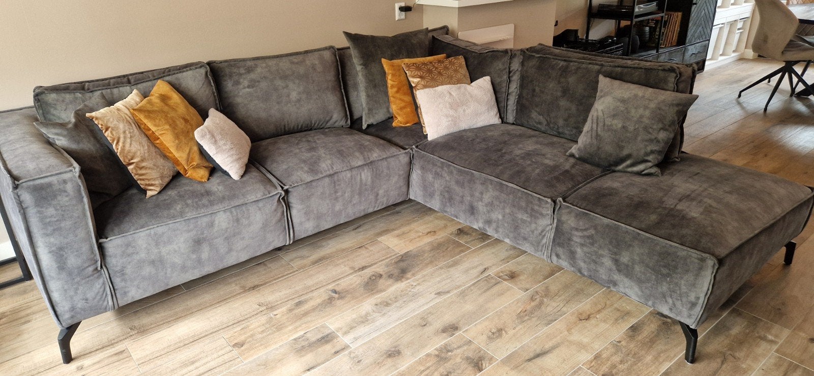 Groene hoekbank Velvet Adore Hunter rechts, 262x249, Ophalen, 250 tot 300 cm, Gebruikt, Hoekbank