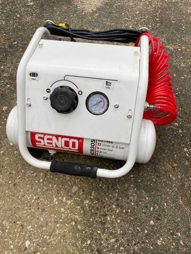 Senco AC8305 compressor geluidsarm, Doe-het-zelf en Verbouw, Compressors, Minder dan 25 liter, Ophalen, Zo goed als nieuw, Minder dan 200 liter/min