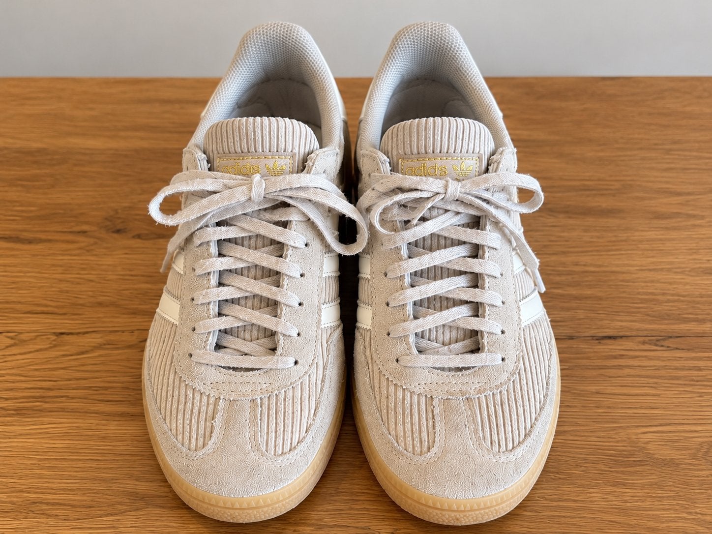Adidas Spezial Samba beige suède - Maat 40, Kleding | Dames, Ophalen of Verzenden, Zo goed als nieuw, Beige, Sneakers of Gympen